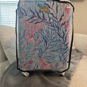 Lilly Pulitzer Kaleidoscope Coral Print Carry On and Luggage Cover